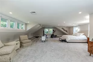 15 Golden View Dr, Johnston, RI 02919 - Photo 38