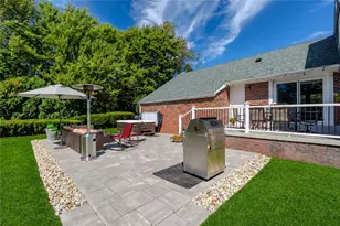 15 Golden View Dr, Johnston, RI 02919 - Photo 10