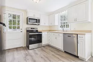 6502 Flat River Rd, Coventry, RI 02827 - Photo 2