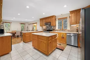 10 Oak Hill Rd, Scituate, RI 02831 - Photo 10