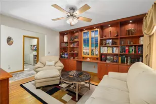 10 Oak Hill Rd, Scituate, RI 02831 - Photo 8