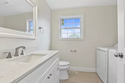 24 Blackburn Street, Warwick, RI 02886 - Photo 8