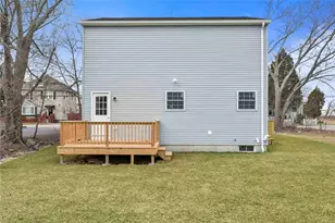 24 Blackburn St, Warwick, RI 02886 - Photo 18