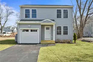 24 Blackburn St, Warwick, RI 02886 - Photo 2