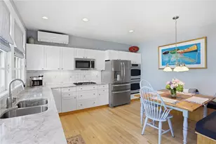 693 Hope St, Bristol, RI 02809 - Photo 8