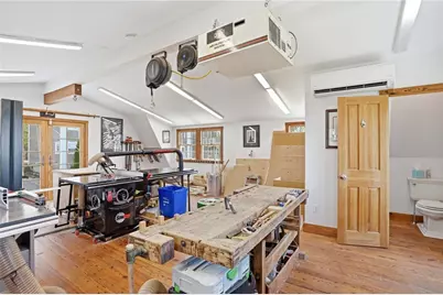 693 Hope Street, Bristol, RI 02809 - Photo 36