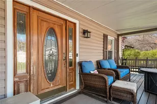 16 Elizabeth Ave, Smithfield, RI 02917 - Photo 6