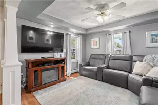 16 Elizabeth Ave, Smithfield, RI 02917 - Photo 10