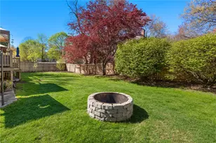 16 Elizabeth Ave, Smithfield, RI 02917 - Photo 46