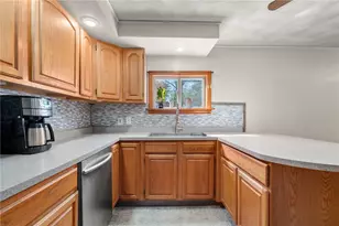 16 Elizabeth Ave, Smithfield, RI 02917 - Photo 16