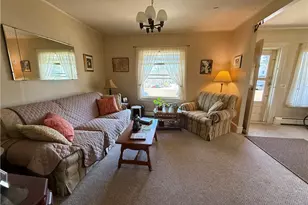 35 Highland Ave, South Kingstown, RI 02879 - Photo 16