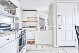 221 State St, Bristol, RI 02809 - Photo 30