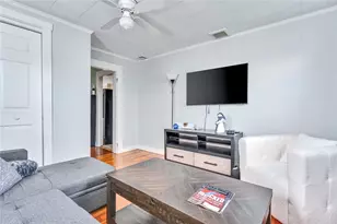 221 State St, Bristol, RI 02809 - Photo 34