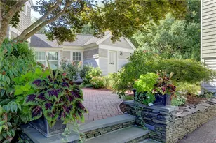 115 Beavertail Rd, Jamestown, RI 02835 - Photo 6