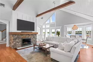 115 Beavertail Rd, Jamestown, RI 02835 - Photo 10