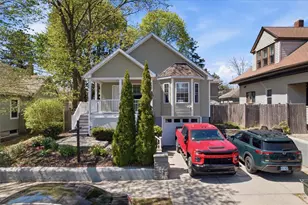 170 Jastram St, Providence, RI 02908 - Photo 2