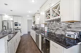 170 Jastram St, Providence, RI 02908 - Photo 8