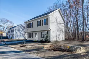 76 Medford St, Warwick, RI 02889 - Photo 2