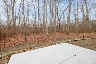 76 Medford St, Warwick, RI 02889 - Photo 28