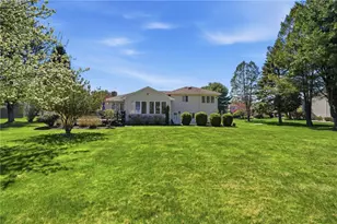 122 Mystery Farms Dr, Cranston, RI 02921 - Photo 42