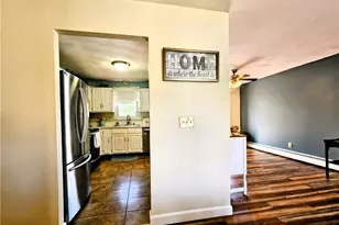 131 Jambray Ave, Warwick, RI 02886 - Photo 14