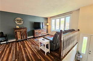 131 Jambray Ave, Warwick, RI 02886 - Photo 6