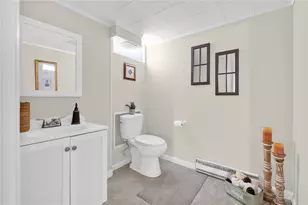29 Sweetbriar Dr, Cranston, RI 02920 - Photo 32