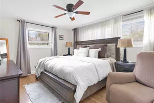 29 Sweetbriar Dr, Cranston, RI 02920 - Photo 20