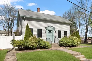 32 Brookdale Ave, Cranston, RI 02921 - Photo 2