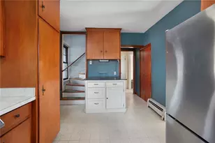 32 Brookdale Ave, Cranston, RI 02921 - Photo 10