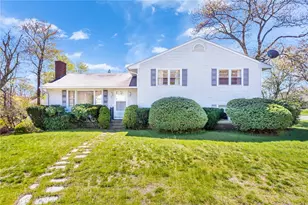 5 Taylor Cir, East Greenwich, RI 02818 - Photo 2