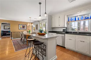 52 Woodhaven Blvd, North Providence, RI 02911 - Photo 12