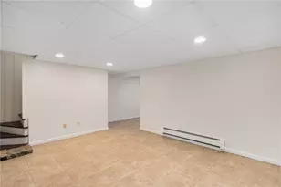 495 Gaskill St, Woonsocket, RI 02895 - Photo 18