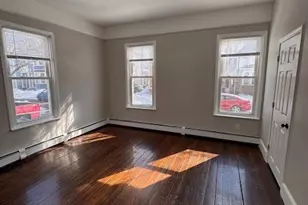 63 Vernon St, Providence, RI 02903 - Photo 16