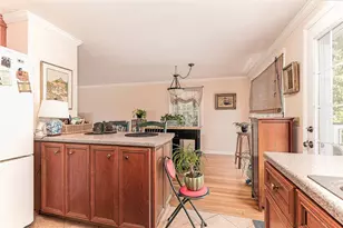 8 Gillooly Dr, Warwick, RI 02888 - Photo 12