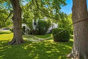 65 Maple Ave, Middletown, RI 02842 - Photo 12