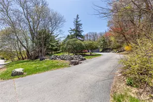 1112 Great Rd, Lincoln, RI 02865 - Photo 4