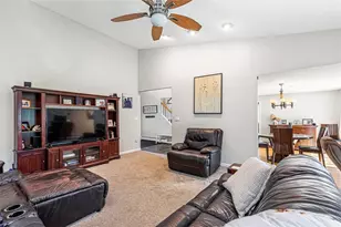 1112 Great Rd, Lincoln, RI 02865 - Photo 10