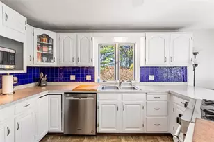 1112 Great Rd, Lincoln, RI 02865 - Photo 20
