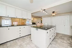 103 Clews St, Pawtucket, RI 02861 - Photo 12