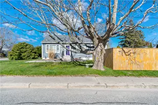 881 Point Judith Rd, Narragansett, RI 02882 - Photo 2