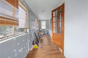 132 Washington Ave, Providence, RI 02905 - Photo 18