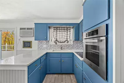 195 Central Pike, Scituate, RI 02957 - Photo 6