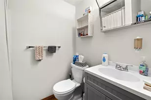 569 Smithfield Rd, North Providence, RI 02904 - Photo 22
