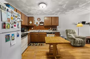 569 Smithfield Rd, North Providence, RI 02904 - Photo 4