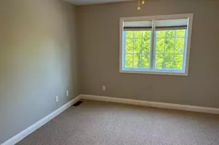 677 Metacom Ave, Bristol, RI 02809 - Photo 12
