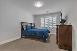 28 Ashley St, Cranston, RI 02920 - Photo 16