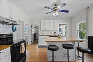 16 Dean Ave, Newport, RI 02840 - Photo 8