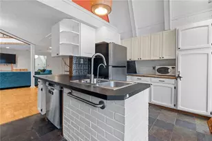 535 Log Rd, Smithfield, RI 02917 - Photo 8