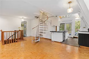 535 Log Rd, Smithfield, RI 02917 - Photo 28